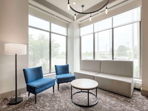 Lobby - Hilton Garden Inn Cleveland Downtown (Cleveland)