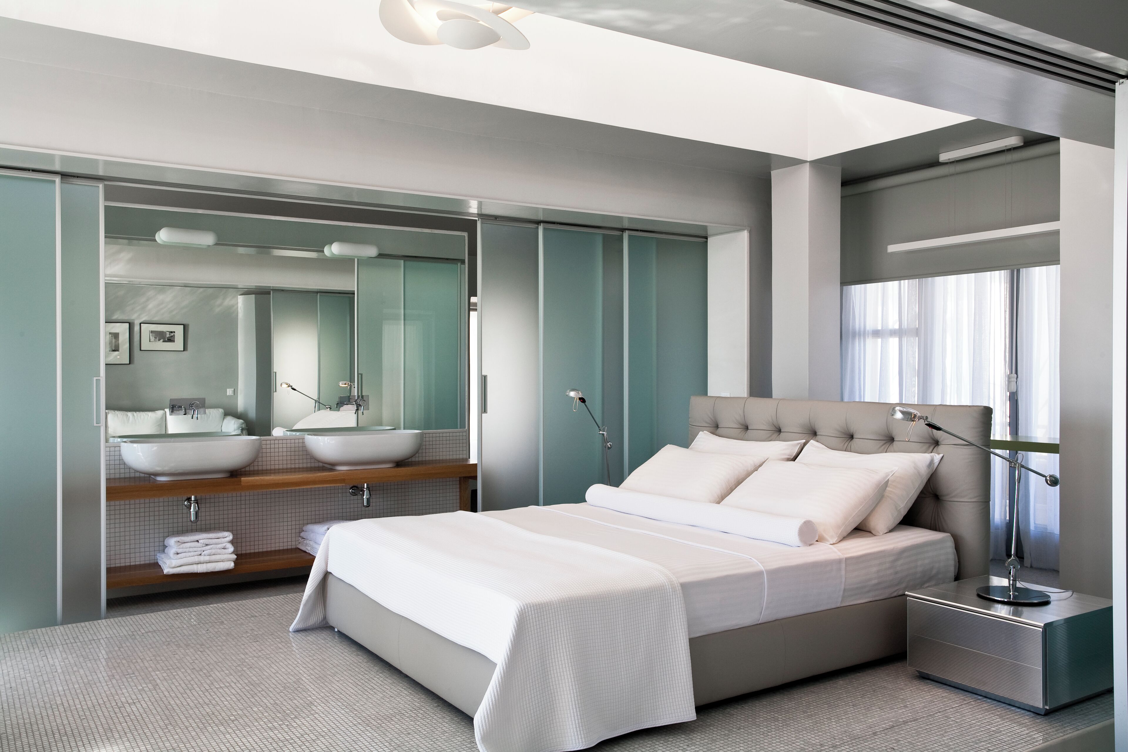 master suite, volcano view | 1 bedroom, egyptian cotton sheets, minibar, in-room safe