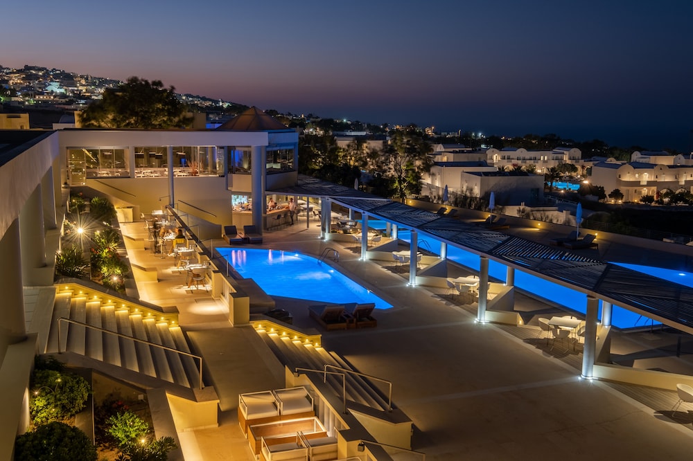 The Majestic Hotel Santorini by null