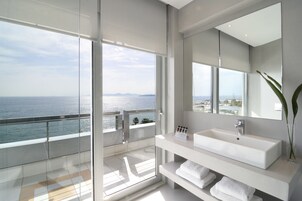 Double Room, Panoramic Sea View | Bathroom | Shower, hair dryer, towels
