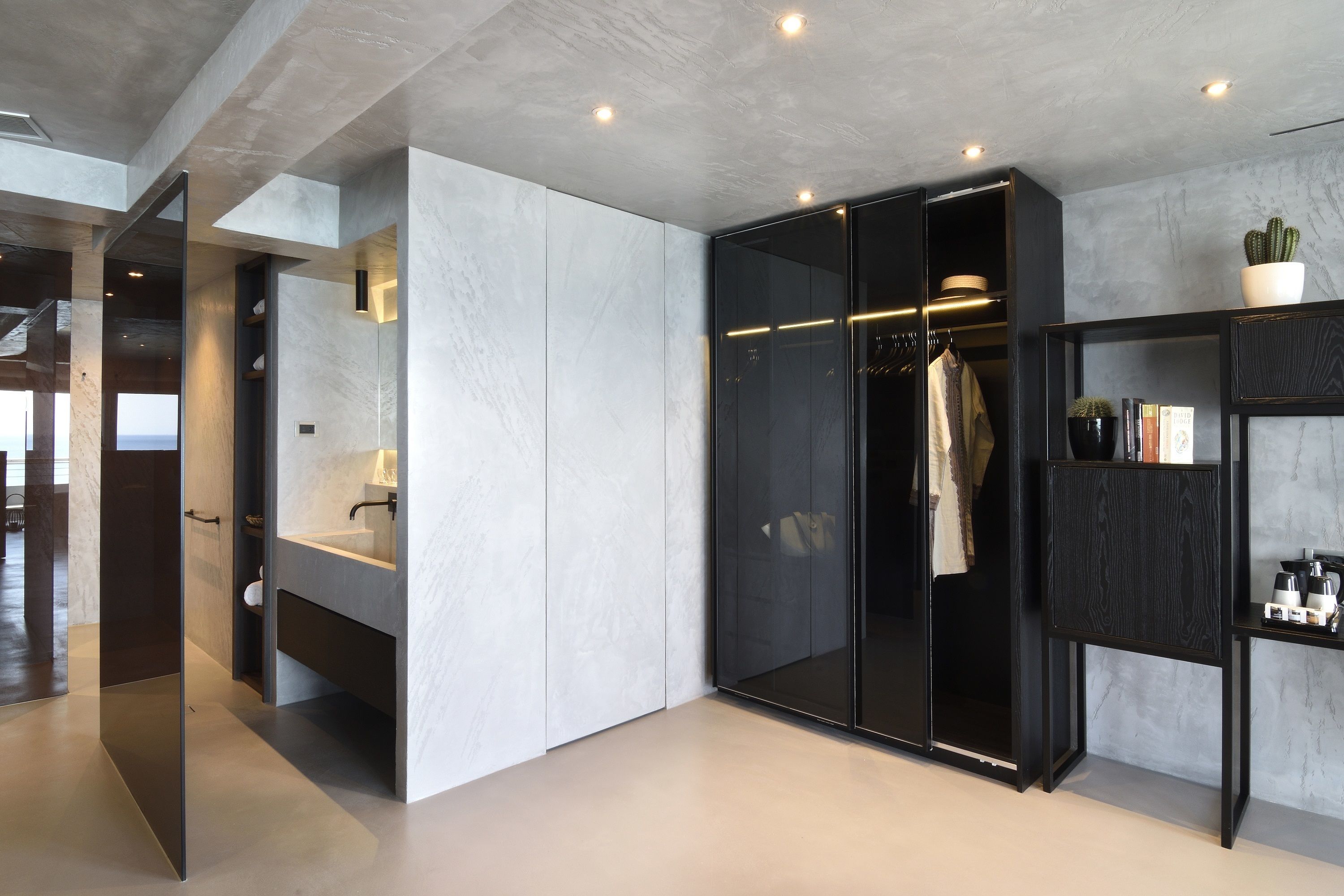 minibar, in-room safe, desk, blackout curtains