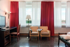 Superior Double Room, City View | Select Comfort beds, desk, soundproofing, iron/ironing board