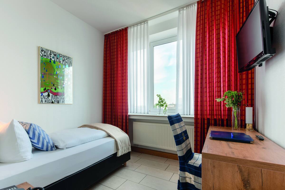 Select Comfort beds, desk, soundproofing