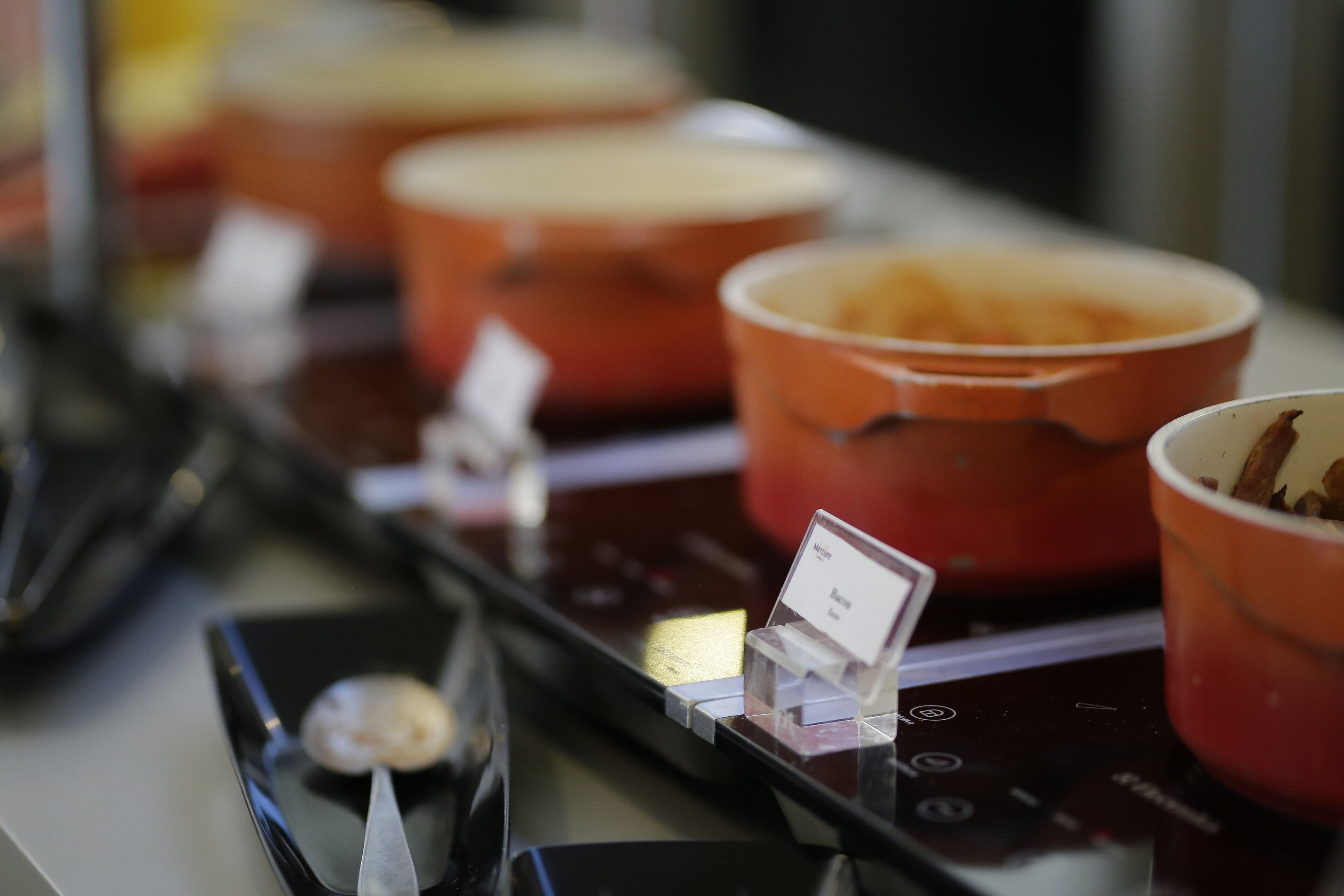 daily buffet breakfast (brl 66 per person)