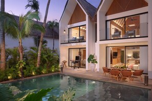 Club Two-Story Villa | Terraza o patio