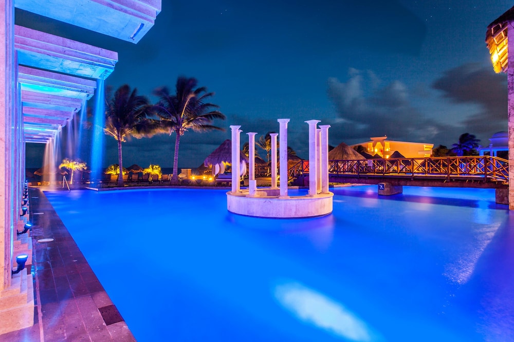 Dreams Sapphire Resort & Spa by null