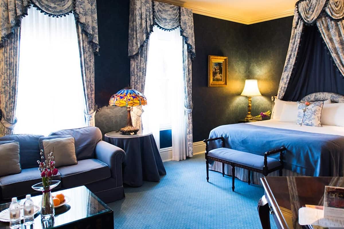 Suite (Bed Type Depends on Availability) | Free WiFi, alarm clocks