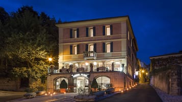 Front of property – evening/night