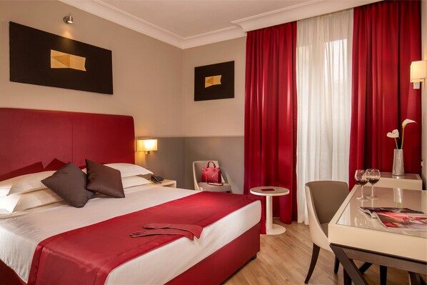 Superior Double or Twin Room | Hypo-allergenic bedding, minibar, in-room safe, desk