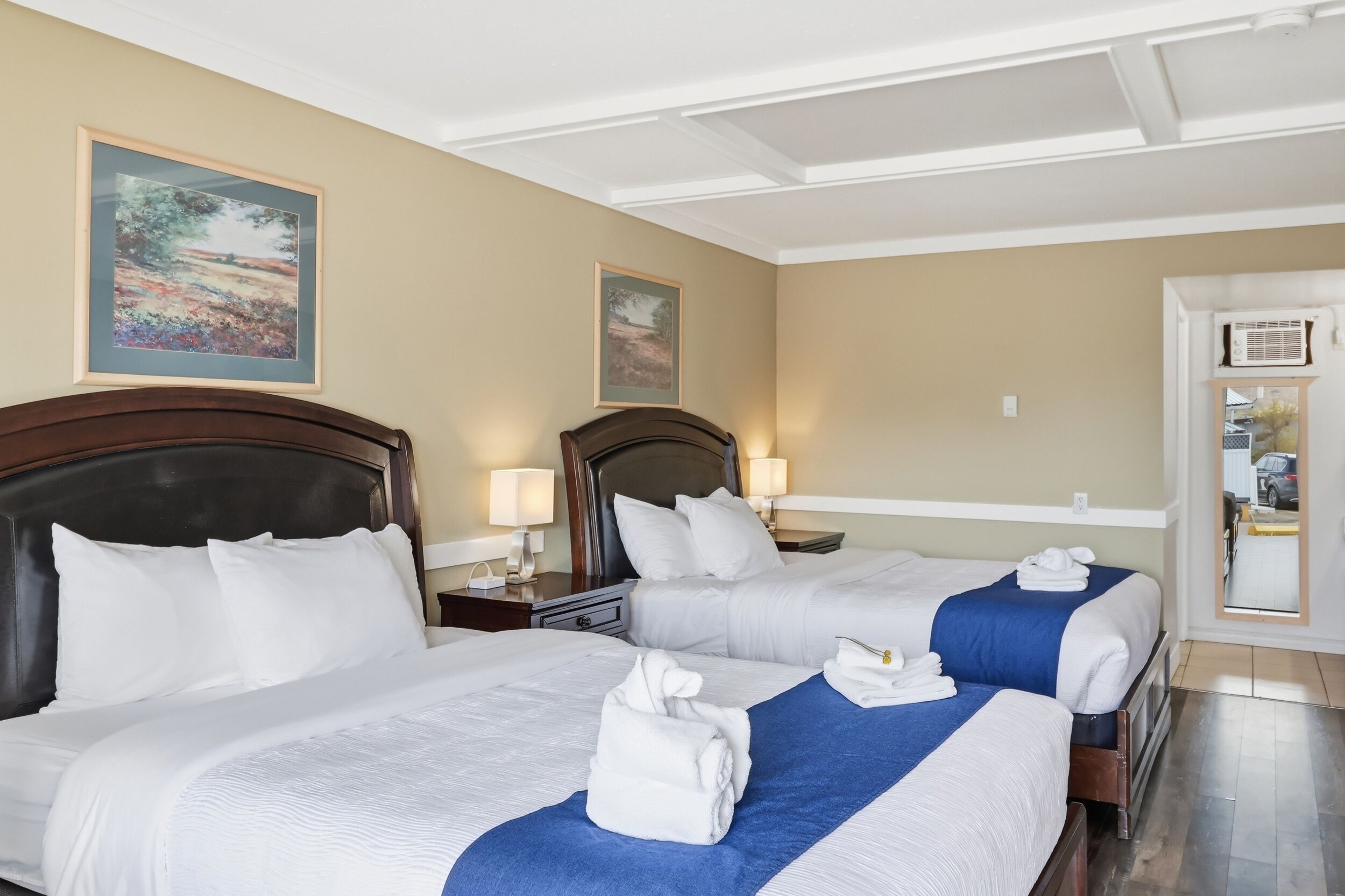 Room, 2 Queen Beds, Non Smoking