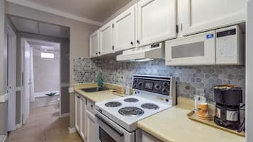 Suite, 2 Queen Beds, Non Smoking | Private kitchenette