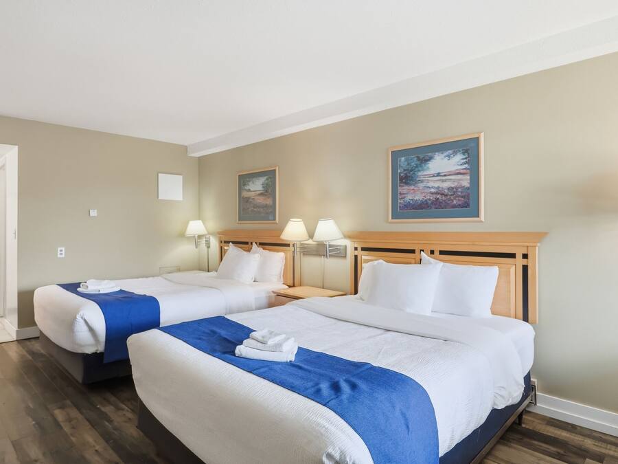 Room, 2 Queen Beds, Non Smoking