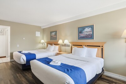 Canadas Best Value Desert Inn & Suites Cache Creek