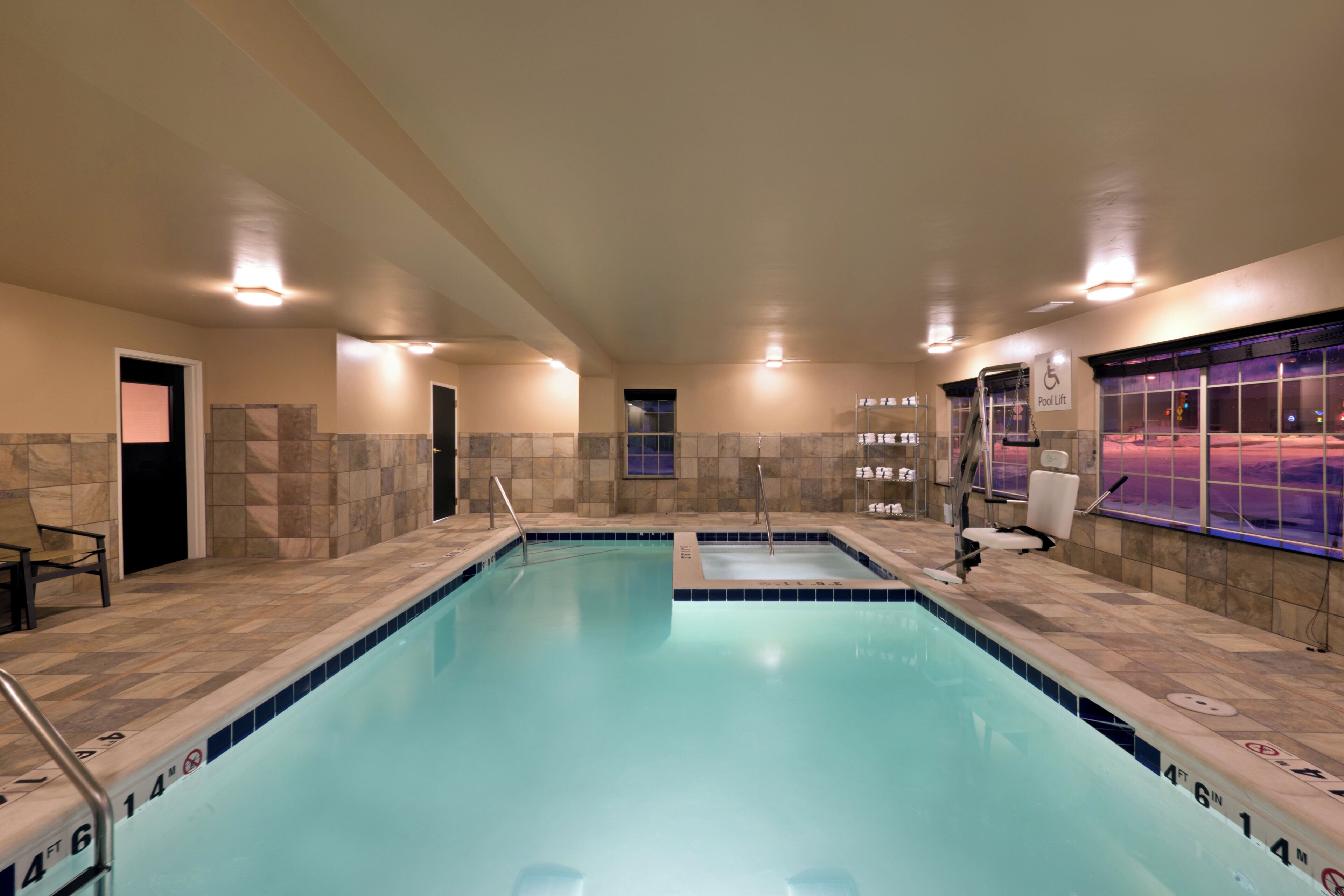 Una piscina techada