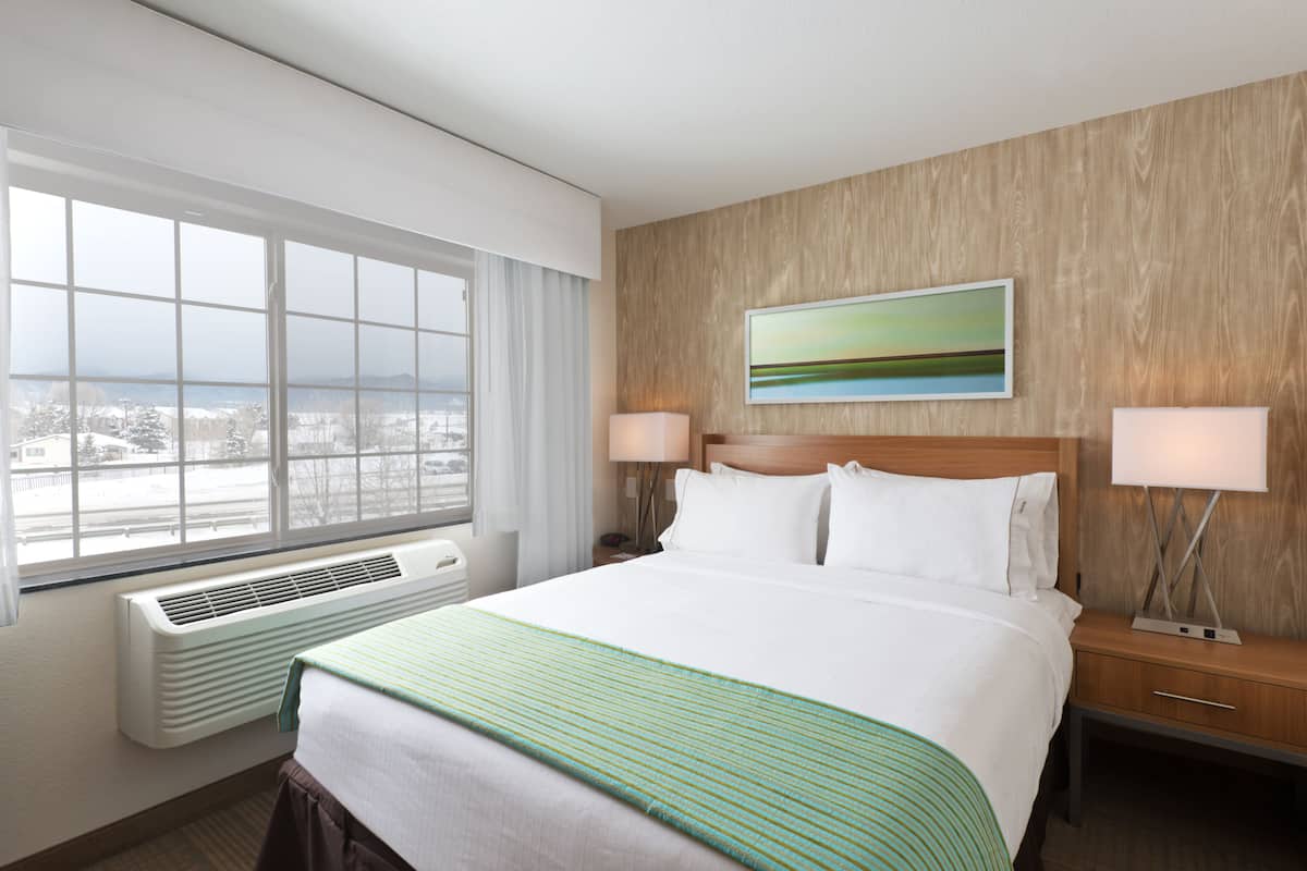 Premium bedding, pillowtop beds, desk, blackout drapes