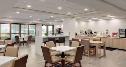 Wingate by Wyndham Green Bay/Airport