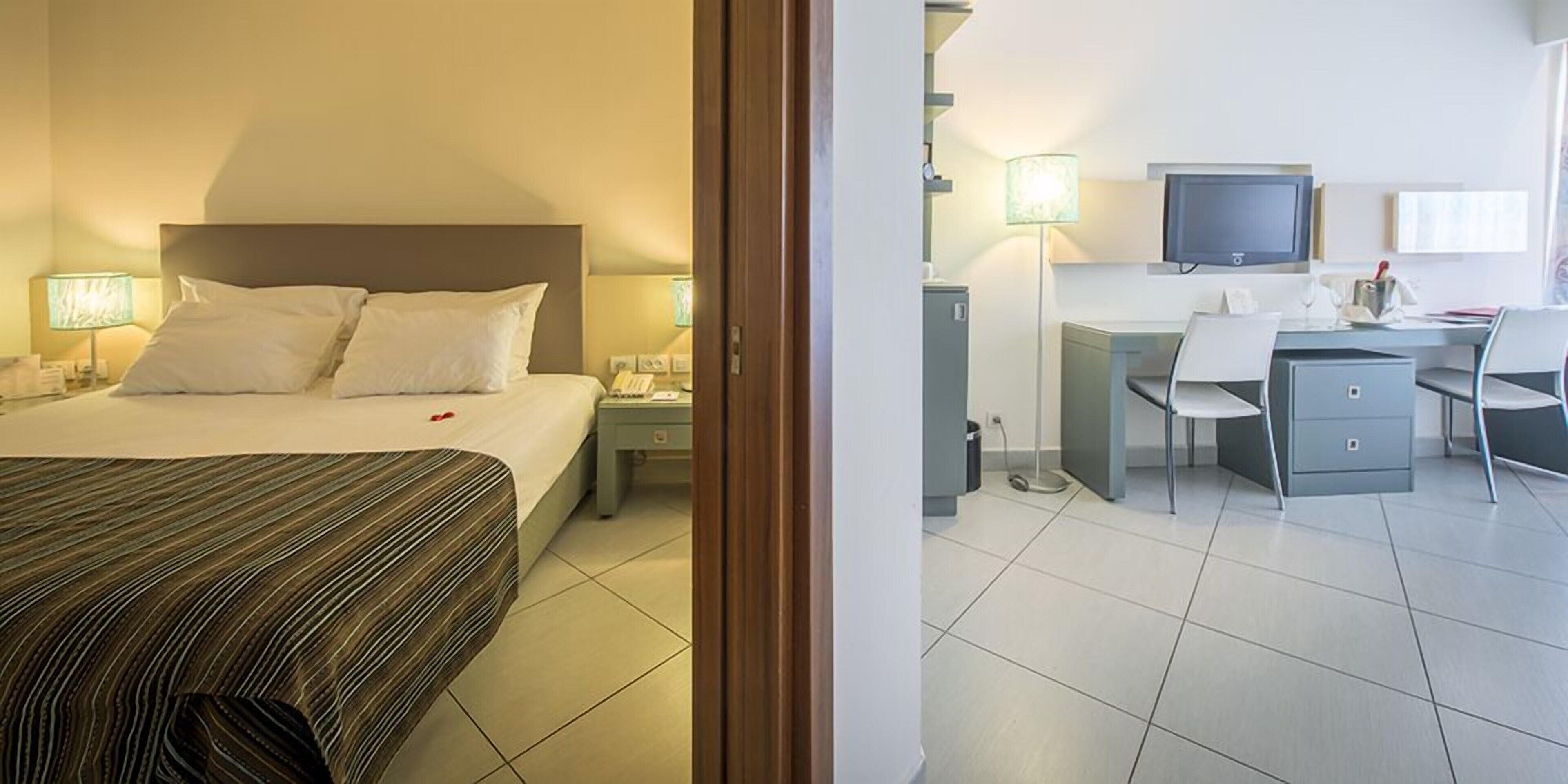 Minibar, in-room safe, iron/ironing board, free WiFi
