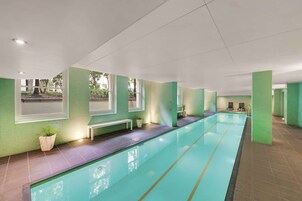 Una piscina techada