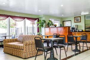 Desayuno completo incluido