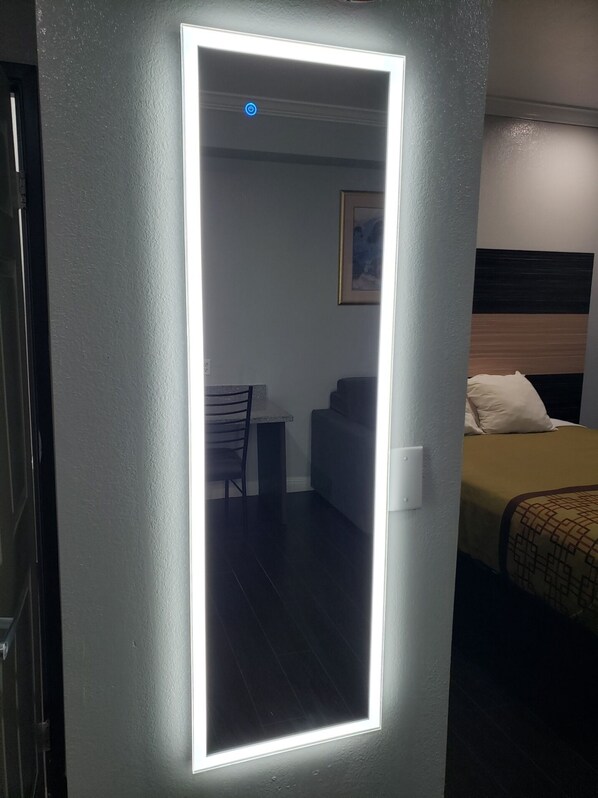 Tech - Rodeway Inn & Suites Hayward - Oakland South (Hayward)