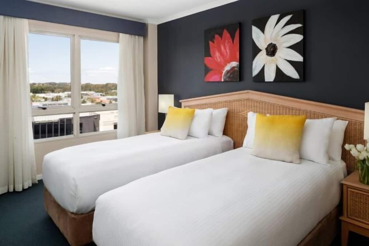 Minibar, in-room safe, desk, blackout curtains
