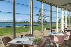 Se sirven desayunos, almuerzos y cenas