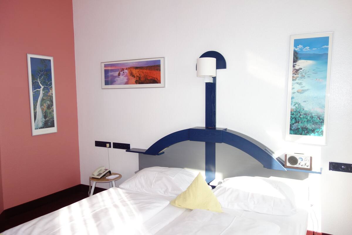 Chambre Standard Double ou avec lits jumeaux | Literie de qualité supérieure, couette en duvet d'oie, surmatelas
