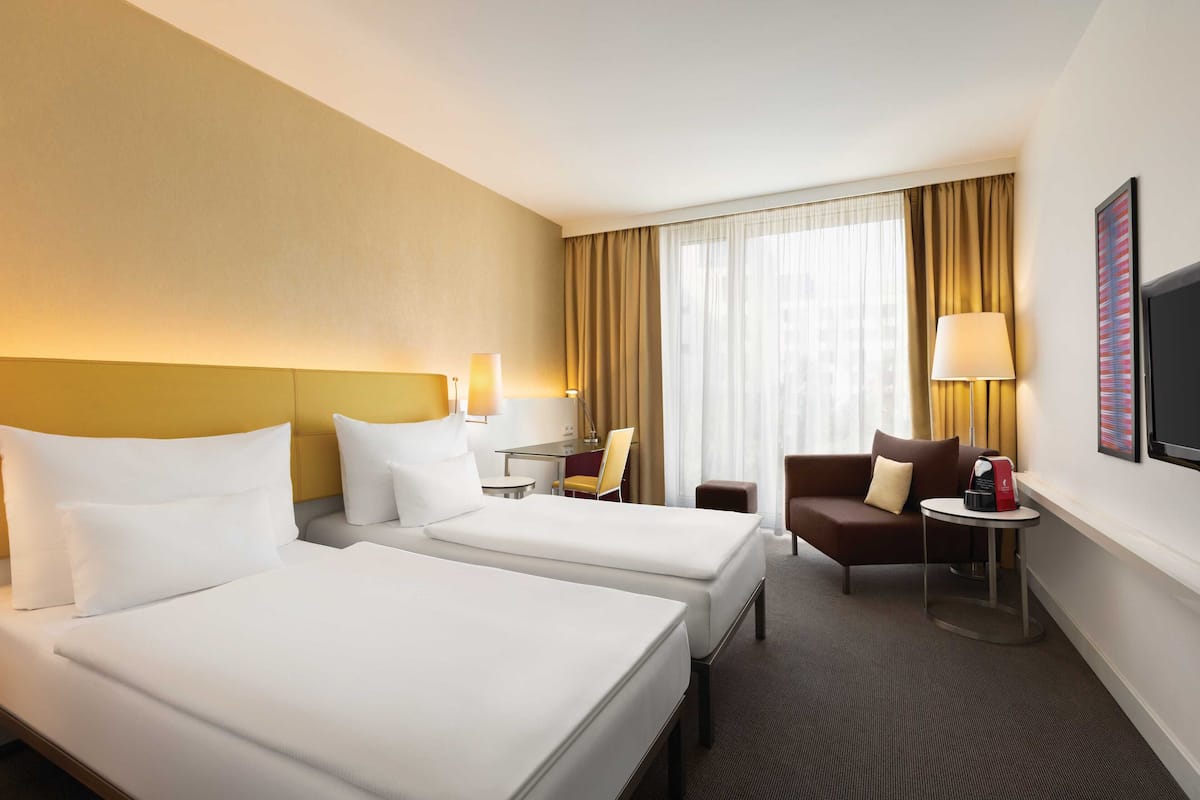 Chambre exécutive avec lits jumeaux | Literie hypoallergénique, minibar, coffre-fort, bureau