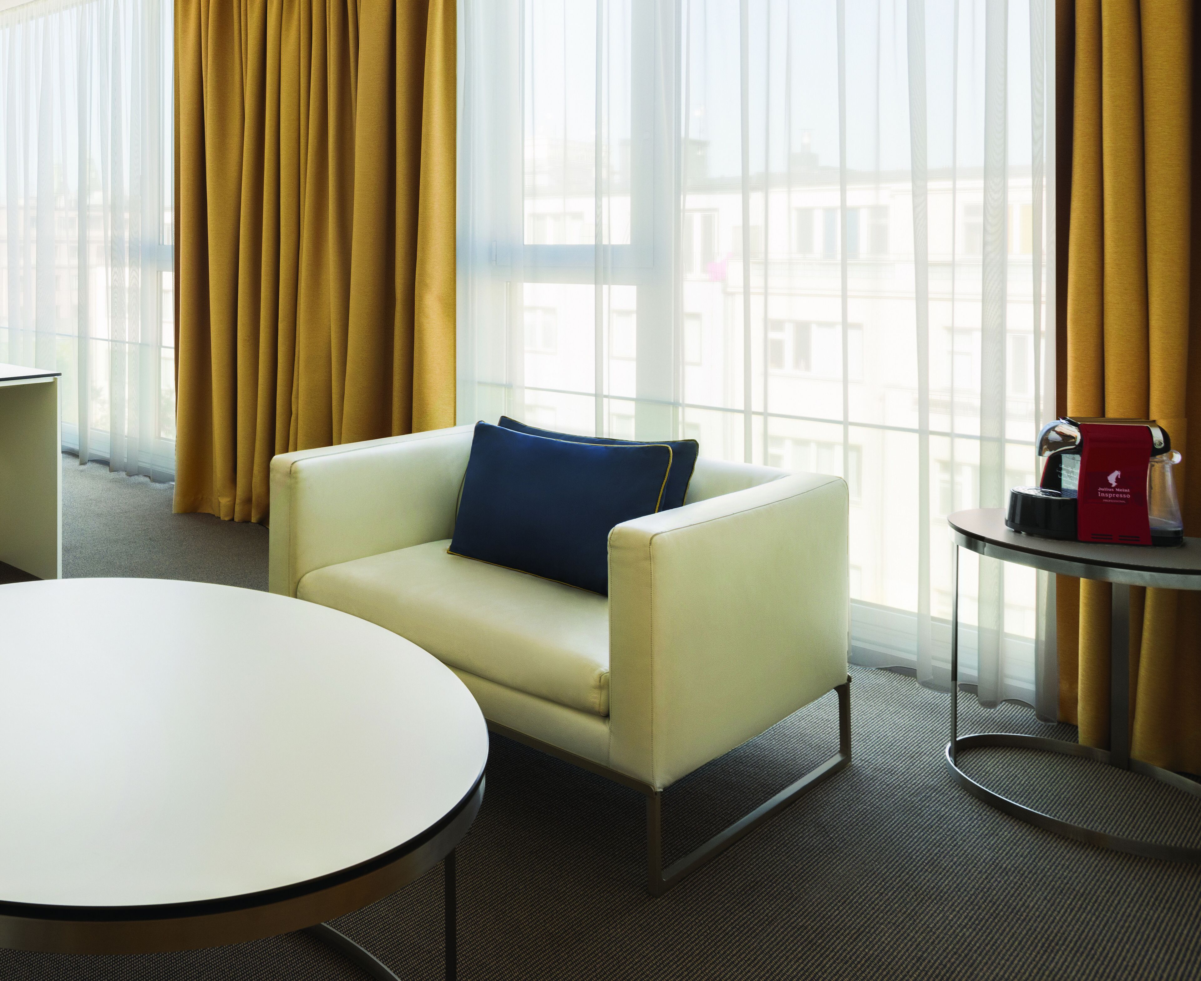 junior suite | hypo-allergenic bedding, minibar, in-room safe, desk