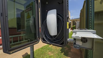 Borne de recharge pour véhicule électrique