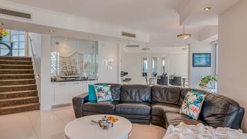 Luxury Penthouse, 3 Bedrooms, Ocean View | Living area | 40-inch LCD TV with digital channels, TV