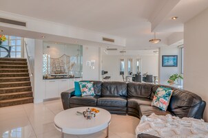 Luxury Penthouse, 3 Bedrooms, Ocean View | Living area | 40-inch LCD TV with digital channels, TV