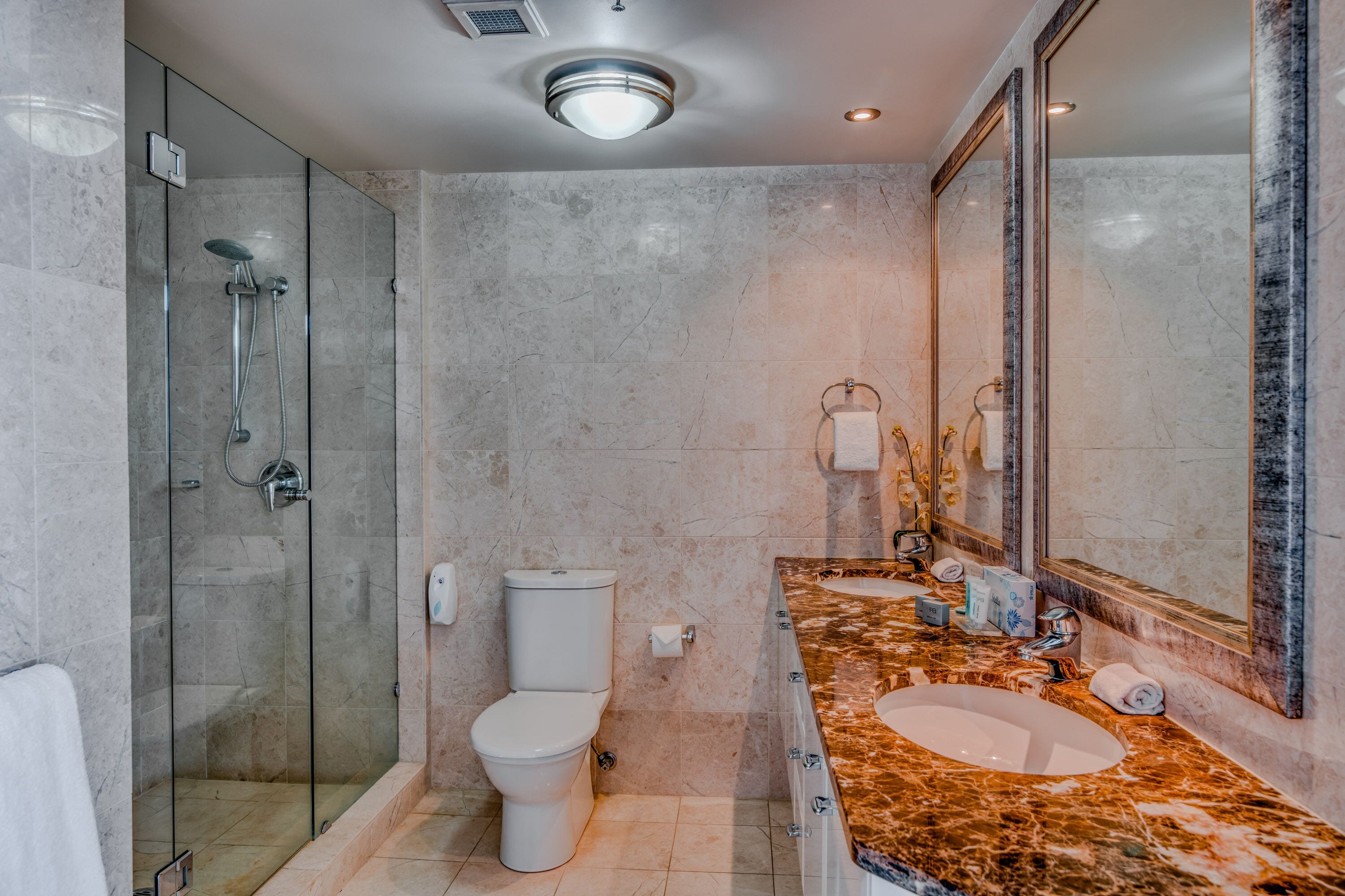 Bel Air on Broadbeach — image 12