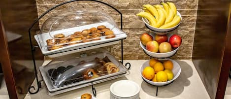 Free buffet breakfast