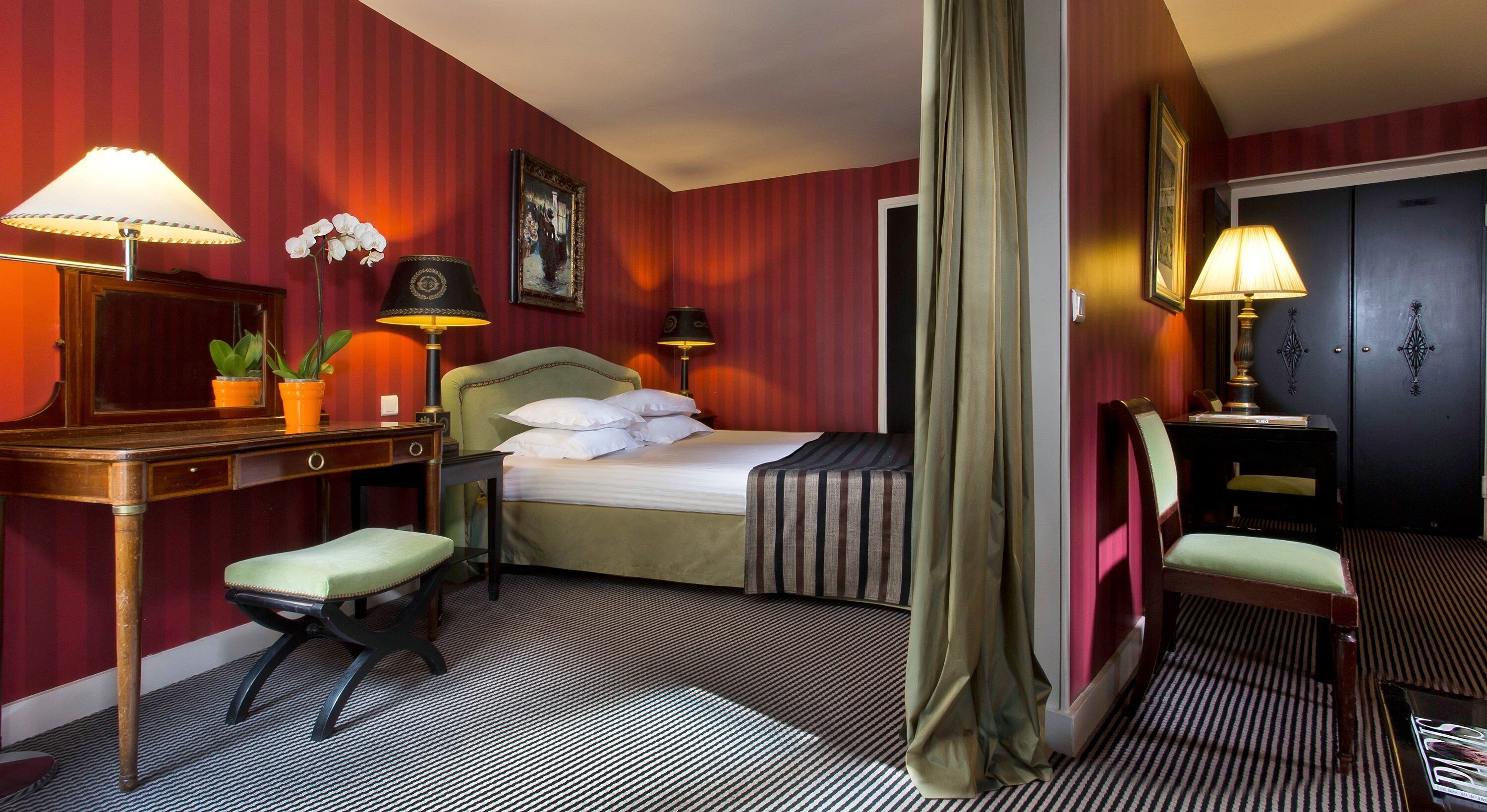 1 bedroom, in-room safe, desk, blackout curtains