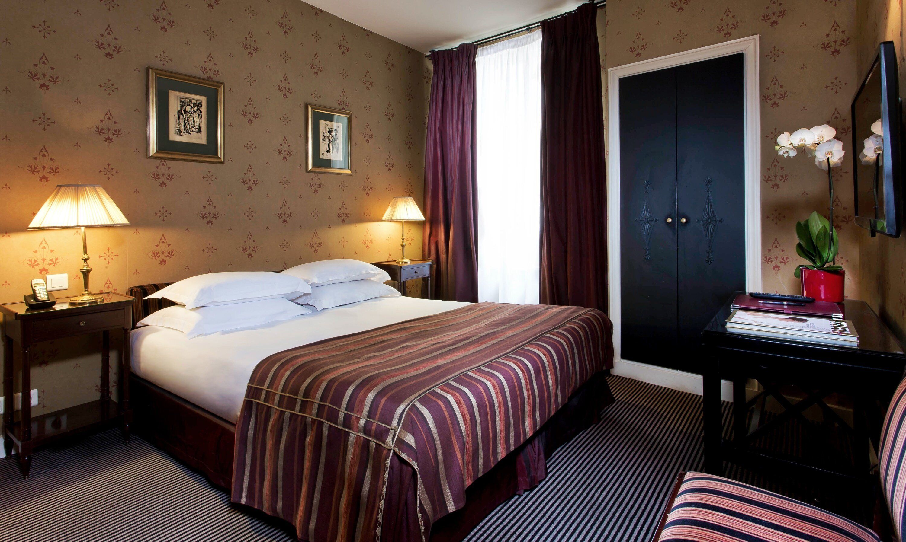 double or twin room | 1 bedroom, in-room safe, desk, blackout curtains