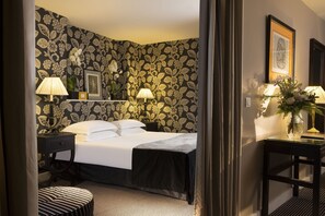 Junior Suite | 2 bedrooms, minibar, in-room safe, desk