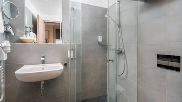 Standard Room, 1 Double Bed | Bathroom | Rainfall showerhead, free toiletries, hair dryer, towels