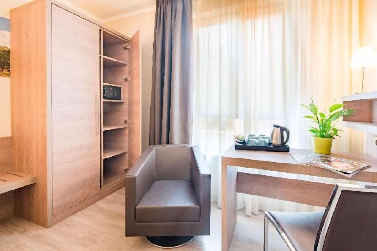 Standard Room with 2 Single Beds