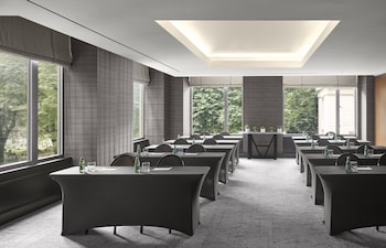 Meeting space at Hotel AKA Boston Common