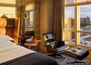 Penthouse | 1 bedroom, premium bedding, pillowtop beds, in-room safe