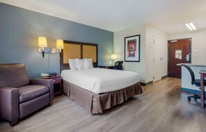 Studio, 1 Queen Bed, Non Smoking | Desk, iron/ironing board, free WiFi, bed sheets - Extended Stay America Suites Ramsey Upper Saddle River (Ramsey)