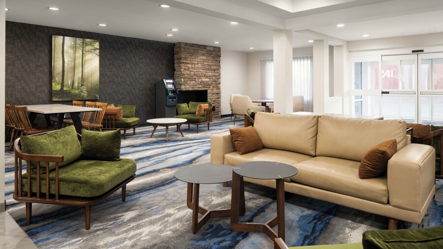 Fairfield Inn & Suites Newark Liberty International Airport