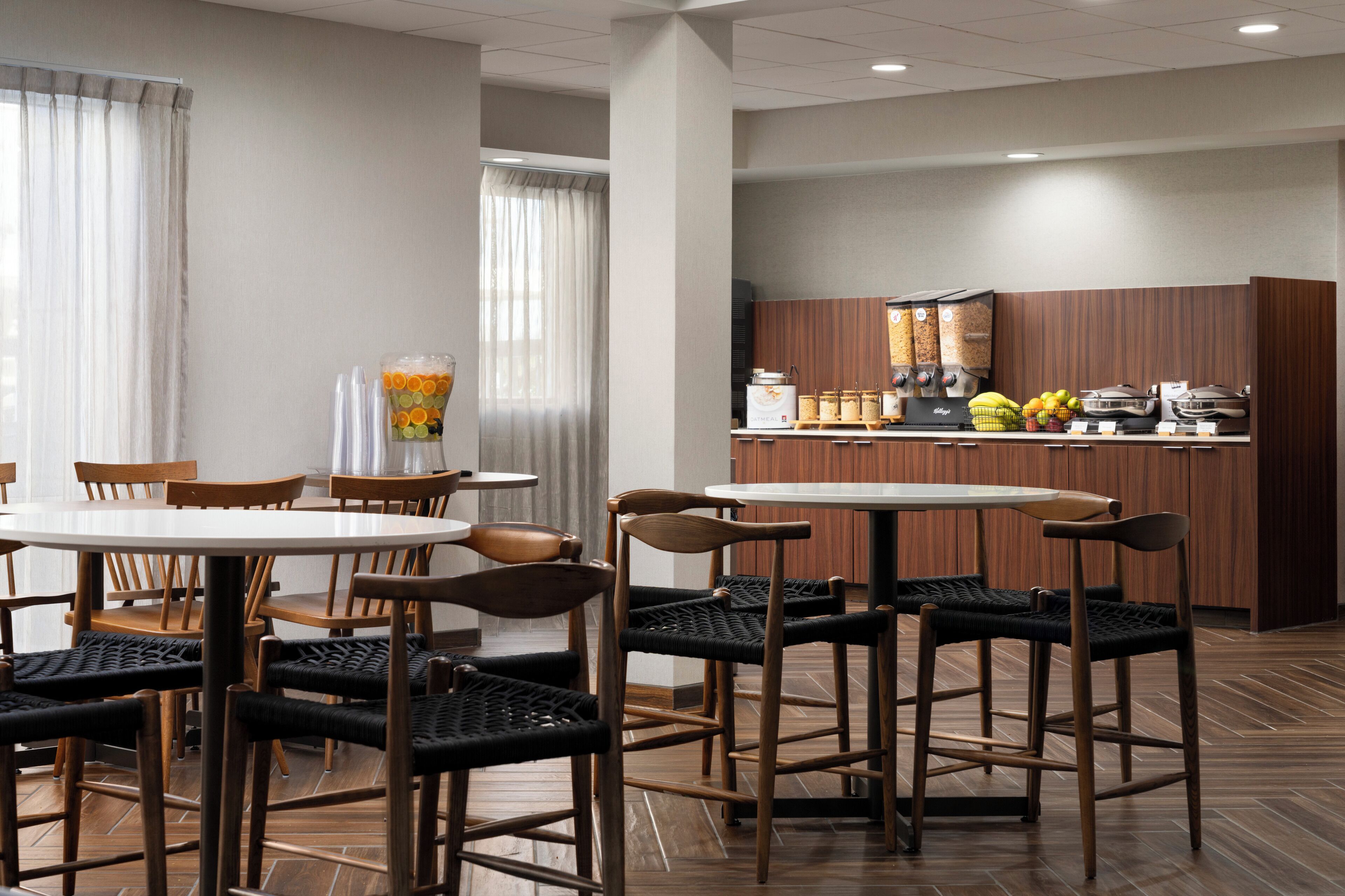 Photo - Fairfield Inn & Suites by Marriott Newark Liberty International Airport