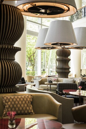 Lobby - Four Seasons Hotel Shanghai (Shanghai)