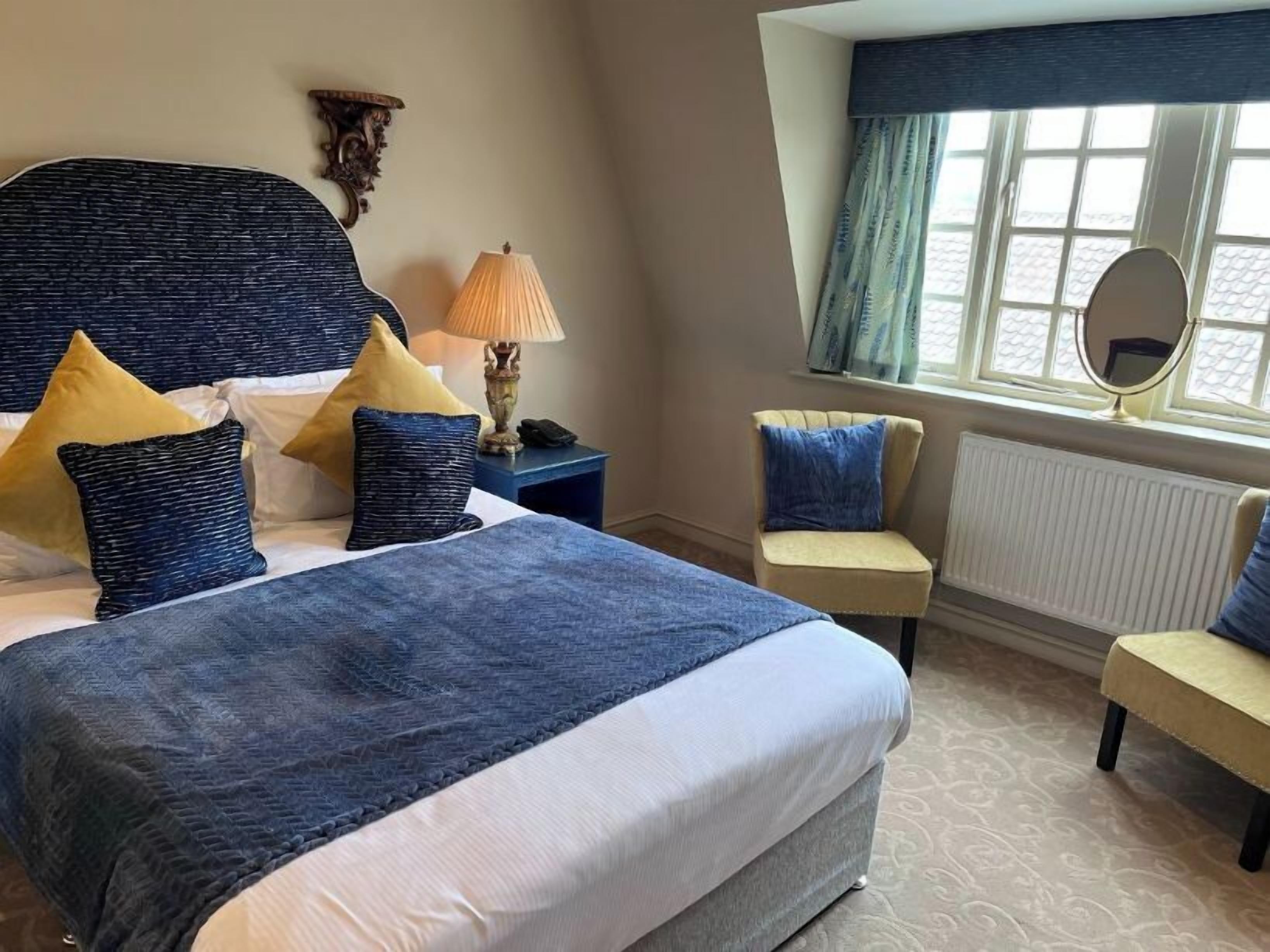 1 bedroom, individually decorated, blackout curtains, free wifi