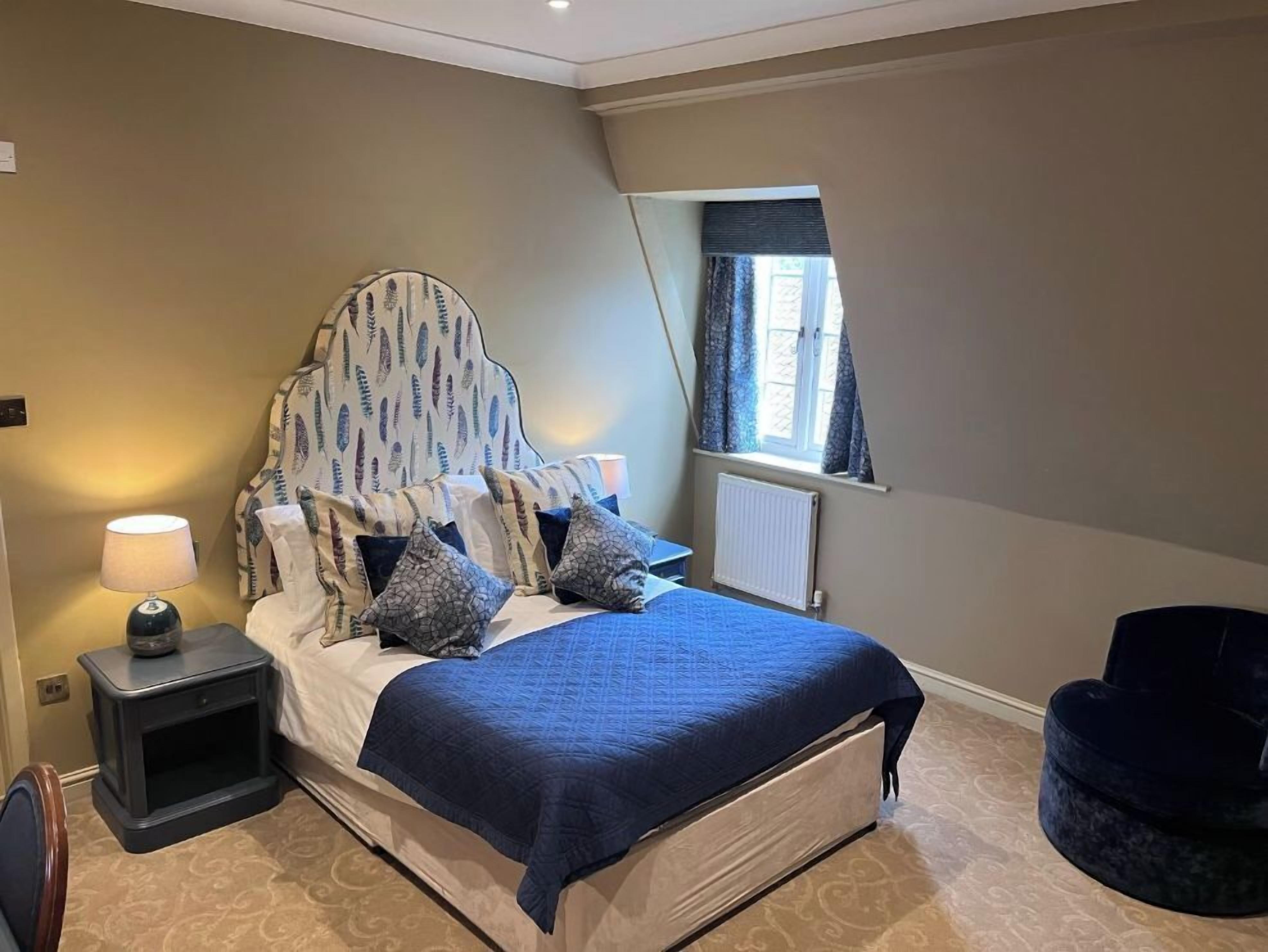 classic double room | 1 bedroom, individually decorated, blackout curtains, free wifi