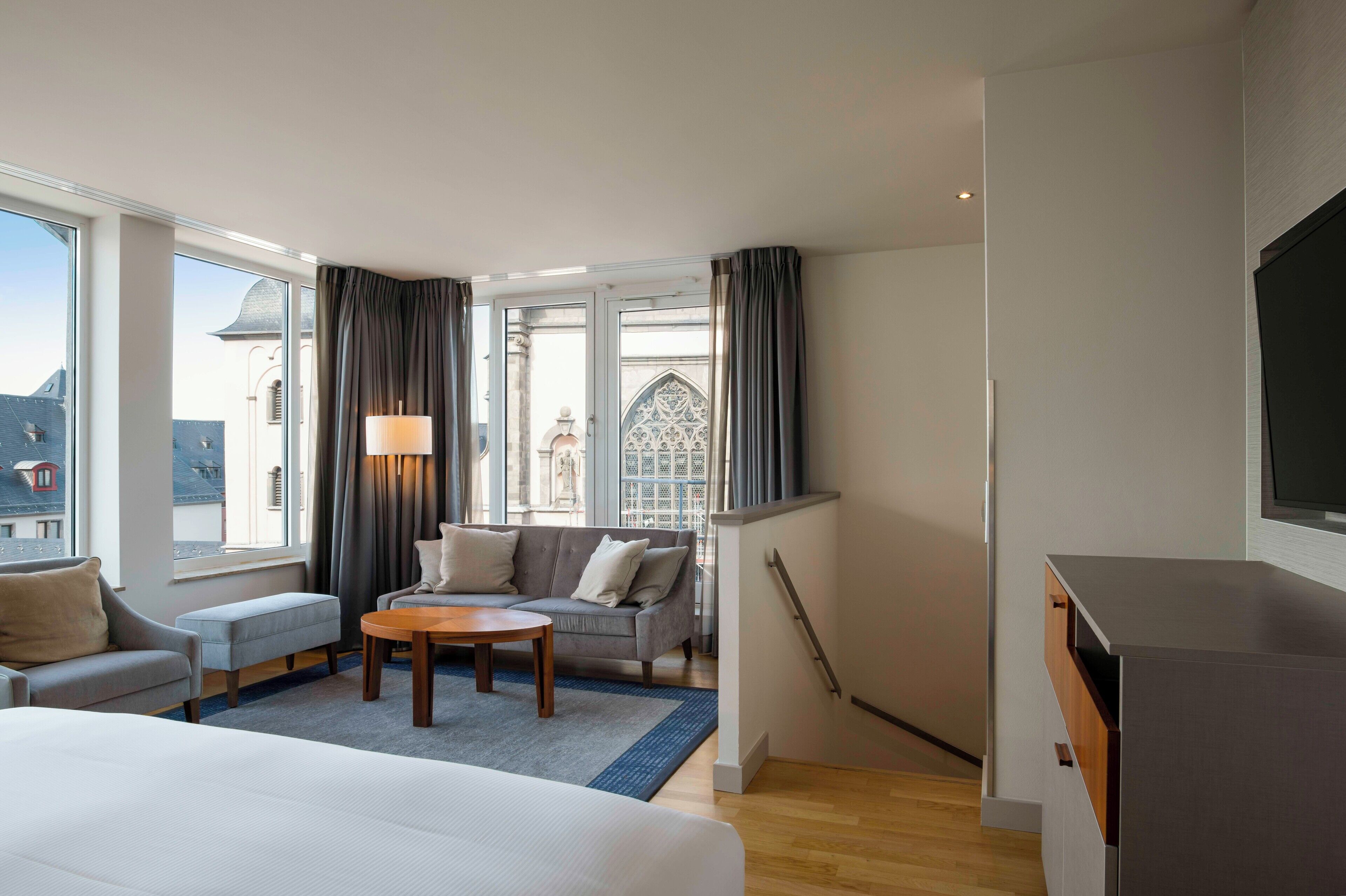 Suite, 1 King Bed (Duplex)