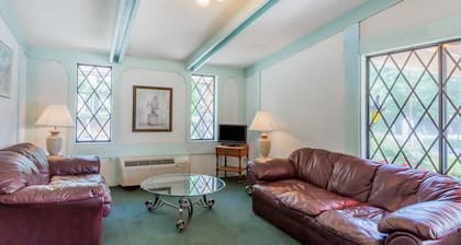 Travelodge by Wyndham Elkton University Area