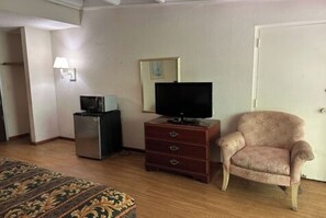 Room, 2 Queen Beds, Non Smoking - Kampus Inn by Hotel O Gainesville - University Area (Gainesville)